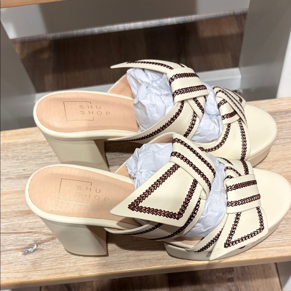 ShuShop Cream and Brown Women's Platform Sandals - Picture 5 of 8